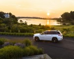 2022 Jeep Grand Cherokee Summit Reserve Side Wallpapers 150x120 (3)