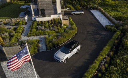 2022 Jeep Grand Cherokee Summit Reserve Top Wallpapers 450x275 (17)