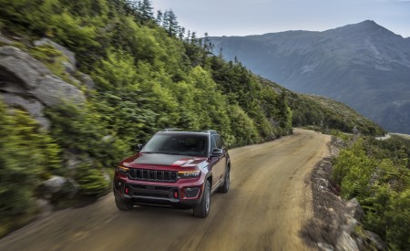 2022 Jeep Grand Cherokee Trailhawk Front Wallpapers 450x275 (6)