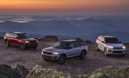 2022 Jeep Grand Cherokee Trailhawk Wallpapers 450x275 (10)