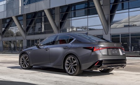 2022 Lexus IS 350 F SPORT Rear Three-Quarter Wallpapers 450x275 (27)
