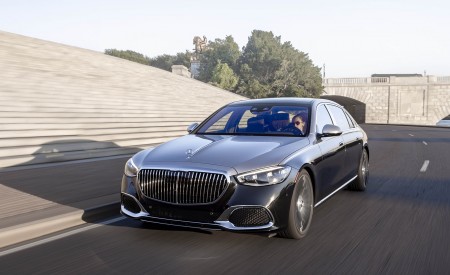 2022 Mercedes-Maybach S 680 4MATIC (US-Spec) Front Wallpapers 450x275 (105)