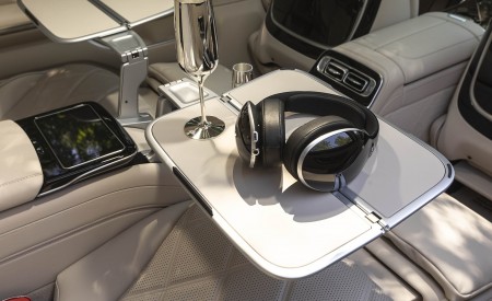 2022 Mercedes-Maybach S 680 4MATIC (US-Spec) Interior Detail Wallpapers 450x275 (81)