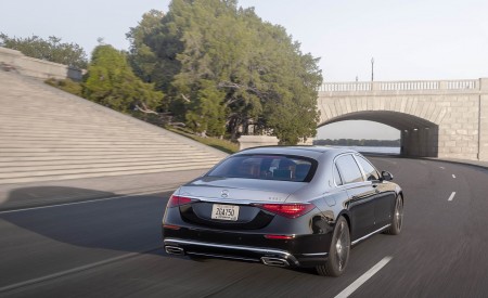 2022 Mercedes-Maybach S 680 4MATIC (US-Spec) Rear Wallpapers 450x275 (113)