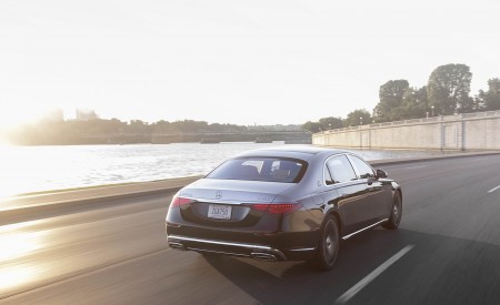 2022 Mercedes-Maybach S 680 4MATIC (US-Spec) Rear Wallpapers 450x275 (114)