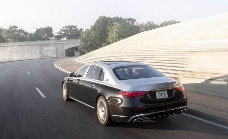 2022 Mercedes-Maybach S 680 4MATIC (US-Spec) Rear Wallpapers 450x275 (116)