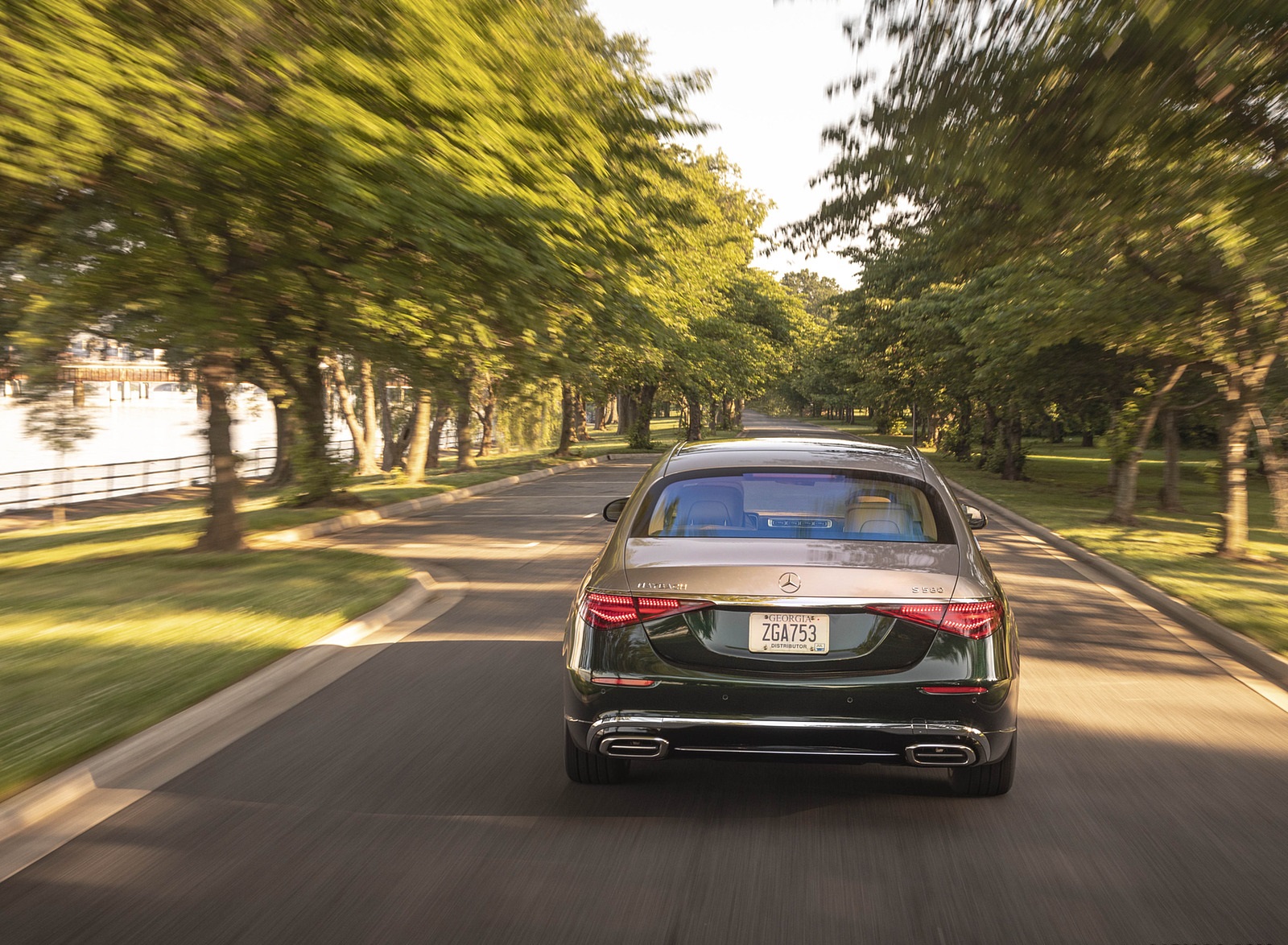 2022 Mercedes-Maybach S 680 4MATIC (US-Spec) Rear Wallpapers (13)