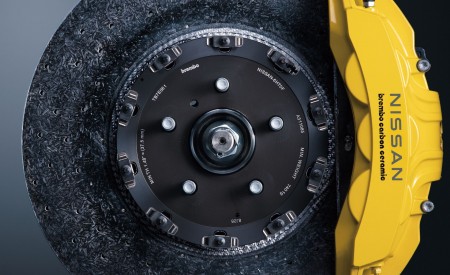 2022 Nissan GT-R T-Spec Edition Brakes Wallpapers 450x275 (19)