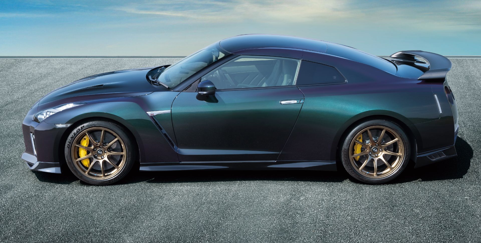 2022 Nissan GT-R T-Spec Edition Side Wallpapers (6)