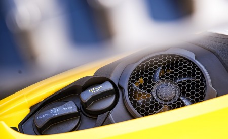 2022 Porsche 911 Carrera GTS Cabriolet (Color: Racing Yellow) Detail Wallpapers 450x275 (14)