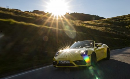 2022 Porsche 911 Carrera GTS Cabriolet (Color: Racing Yellow) Front Three-Quarter Wallpapers 450x275 (3)