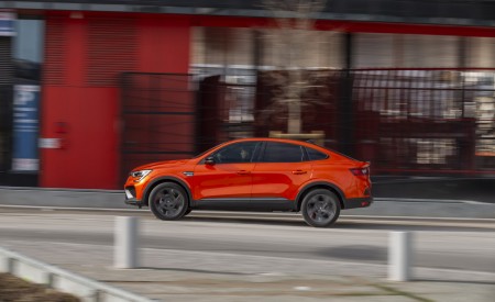 2022 Renault Arkana Side Wallpapers 450x275 (13)