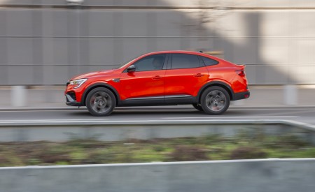 2022 Renault Arkana Side Wallpapers 450x275 (16)