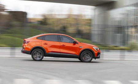 2022 Renault Arkana Side Wallpapers 450x275 (15)