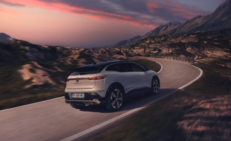 2022 Renault Megane E-Tech Rear Three-Quarter Wallpapers 450x275 (13)
