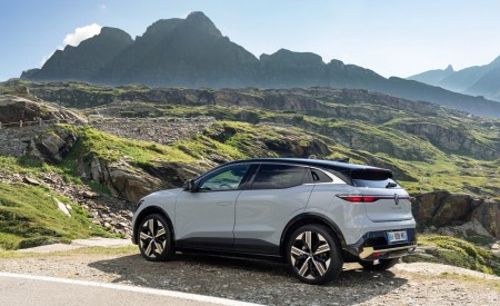 2022 Renault Megane E-Tech Rear Three-Quarter Wallpapers 450x275 (10)