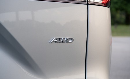 2022 Toyota Corolla Cross L Badge Wallpapers 450x275 (25)