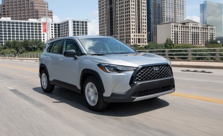 2022 Toyota Corolla Cross L Front Three-Quarter Wallpapers 450x275 (2)