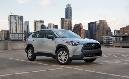 2022 Toyota Corolla Cross L Front Three-Quarter Wallpapers 450x275 (7)