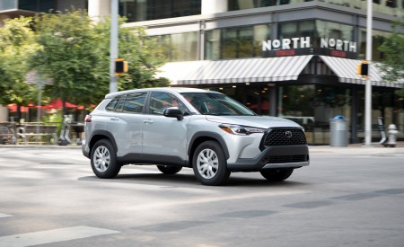 2022 Toyota Corolla Cross L Front Three-Quarter Wallpapers 450x275 (14)