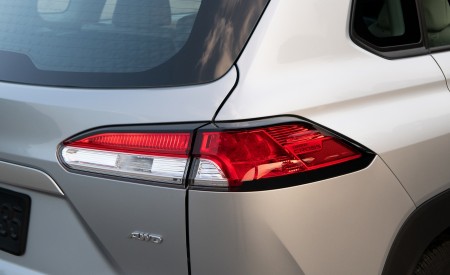2022 Toyota Corolla Cross L Tail Light Wallpapers 450x275 (23)