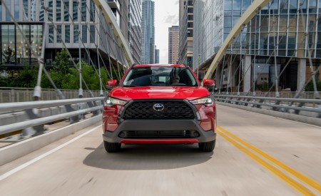 2022 Toyota Corolla Cross LE Front Wallpapers  450x275 (3)