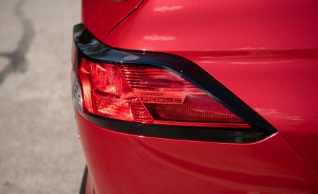 2022 Toyota Corolla Cross LE Tail Light Wallpapers 450x275 (40)