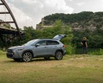 2022 Toyota Corolla Cross XLE Front Three-Quarter Wallpapers 150x120