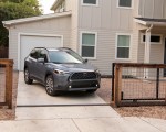 2022 Toyota Corolla Cross XLE Front Three-Quarter Wallpapers 150x120
