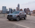 2022 Toyota Corolla Cross XLE Front Three-Quarter Wallpapers 150x120