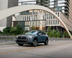 2022 Toyota Corolla Cross XLE Front Three-Quarter Wallpapers 150x120