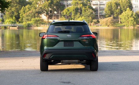 2022 Toyota Corolla Cross XLE Rear Wallpapers 450x275 (17)