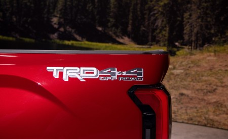 2022 Toyota Tundra Limited Detail Wallpapers  450x275 (74)