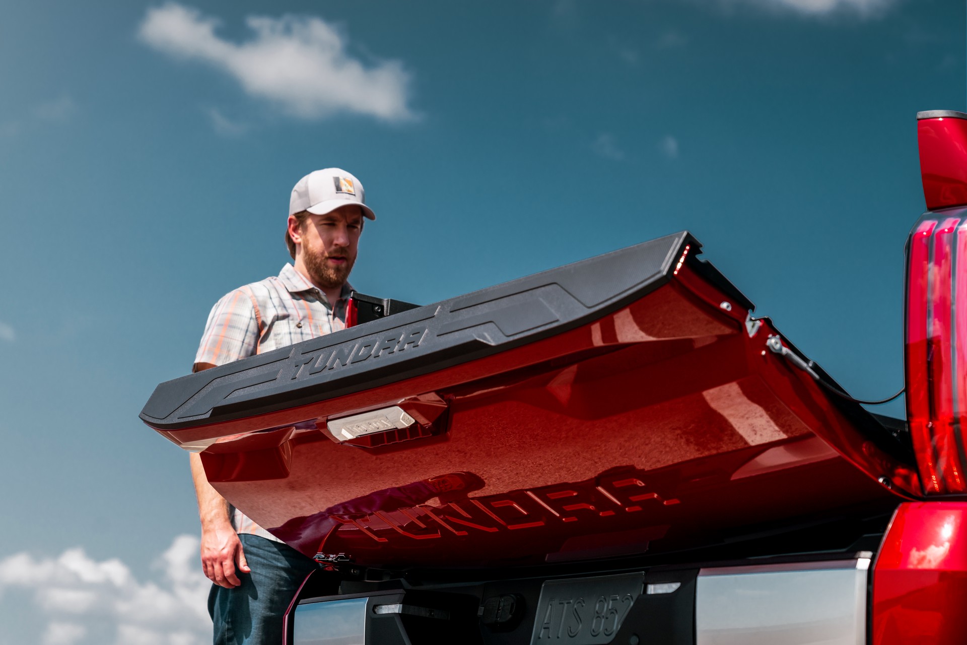 2022 Toyota Tundra Limited Detail Wallpapers  (13)