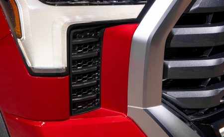 2022 Toyota Tundra Limited Grille Wallpapers 450x275 (66)