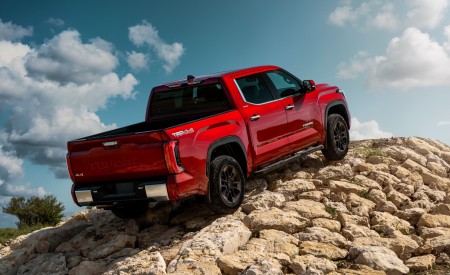 2022 Toyota Tundra Limited Rear Three-Quarter Wallpapers 450x275 (5)