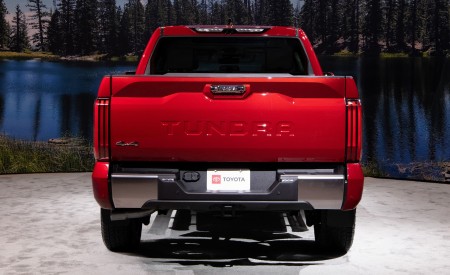 2022 Toyota Tundra Limited Rear Wallpapers 450x275 (63)