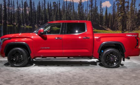 2022 Toyota Tundra Limited Side Wallpapers 450x275 (62)