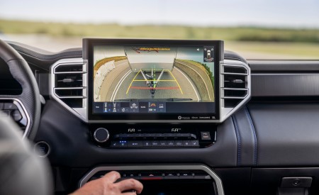 2022 Toyota Tundra Platinum Central Console Wallpapers  450x275 (17)