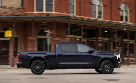 2022 Toyota Tundra Platinum (Color: Blueprint) Side Wallpapers 450x275 (5)