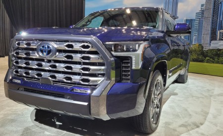 2022 Toyota Tundra Platinum Front Wallpapers 450x275 (22)