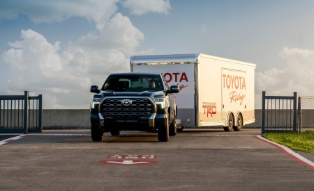 2022 Toyota Tundra Platinum Front Wallpapers 450x275 (11)