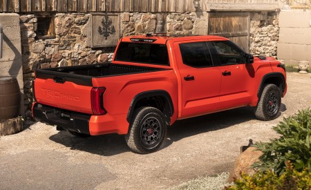 2022 Toyota Tundra TRD Pro Rear Three-Quarter Wallpapers 450x275 (36)