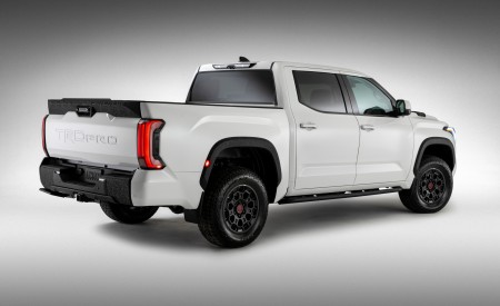2022 Toyota Tundra TRD Pro Rear Three-Quarter Wallpapers 450x275 (59)