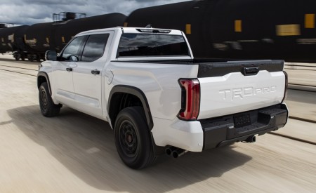2022 Toyota Tundra TRD Pro Rear Three-Quarter Wallpapers 450x275 (4)
