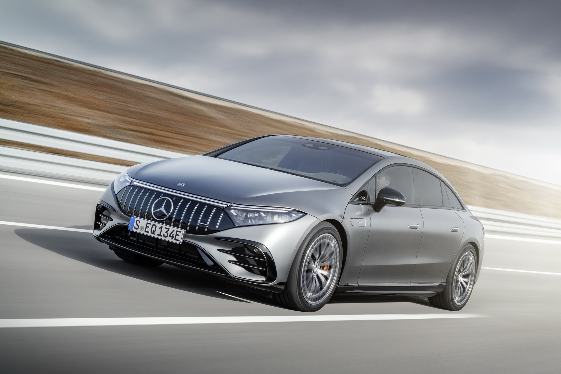 2023 Mercedes-AMG EQS 53 4MATIC+ Front Three-Quarter Wallpapers (3)
