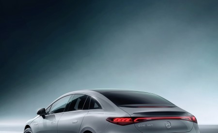 2023 Mercedes-Benz EQE 350 Edition 1 AMG Line Rear Three-Quarter Wallpapers 450x275 (65)