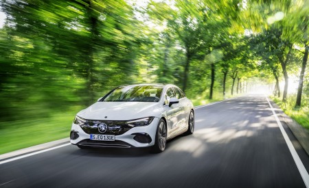 2023 Mercedes-Benz EQE 350 Electric Art Line Front Three-Quarter Wallpapers 450x275 (30)