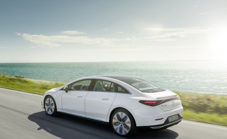 2023 Mercedes-Benz EQE 350 Electric Art Line Rear Three-Quarter Wallpapers 450x275 (38)
