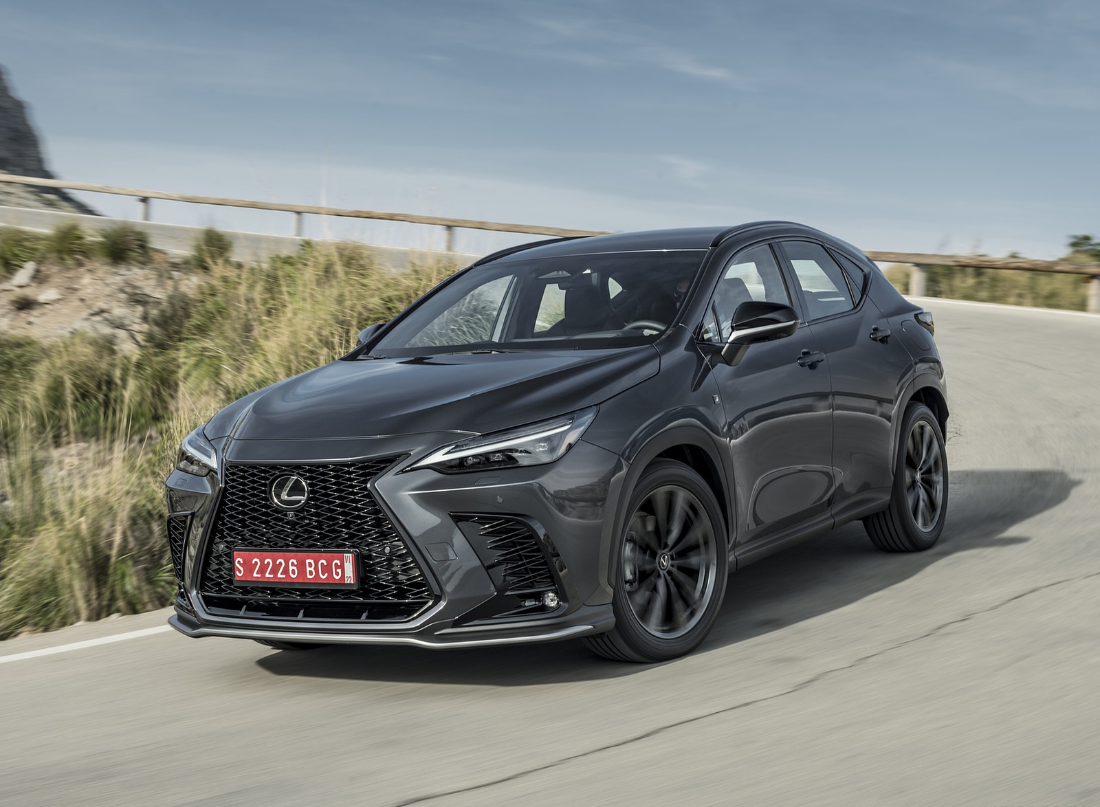 2021 Lexus NX 350 (Euro-Spec) Front Three-Quarter Wallpapers (1)